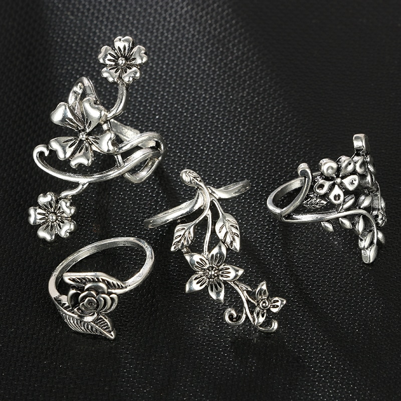 Vintage Styled Floral Rings Set